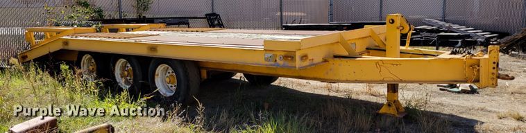 image for item JZ9120 1976 Dakota Trail-eze 109-2000  equipment trailer