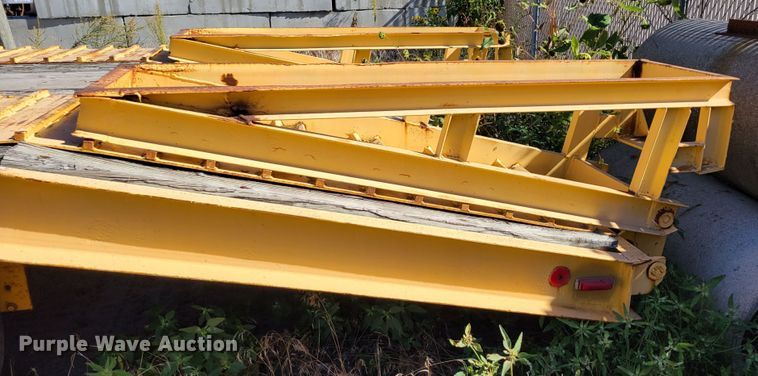 image for item JZ9120 1976 Dakota Trail-eze 109-2000  equipment trailer