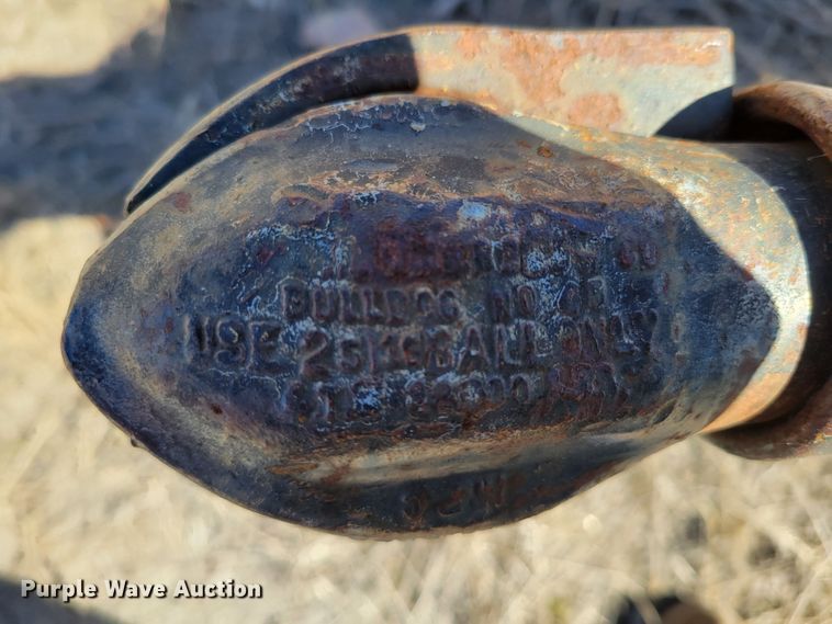 image for item JZ9121 1981 Ditch Witch T-8  tilt deck equipment trailer