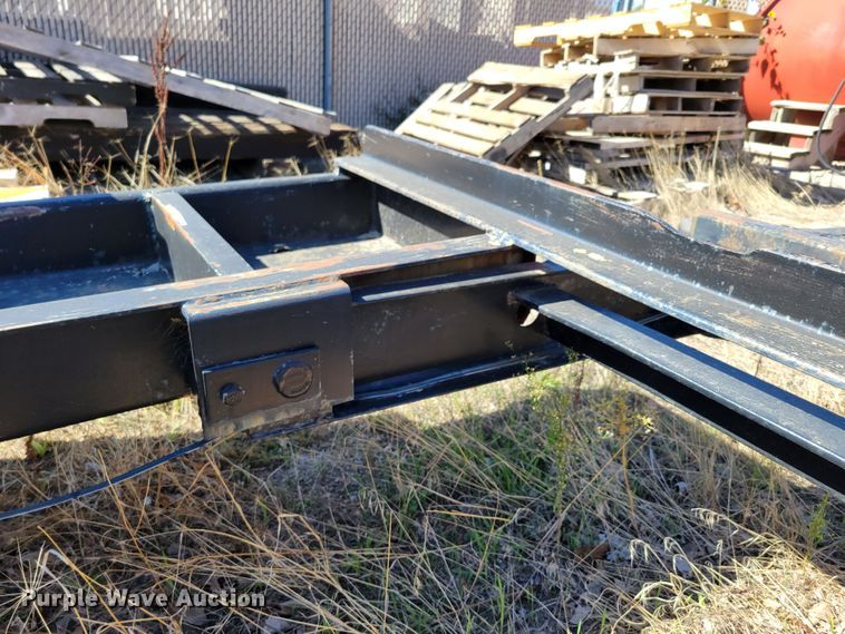 image for item JZ9121 1981 Ditch Witch T-8  tilt deck equipment trailer