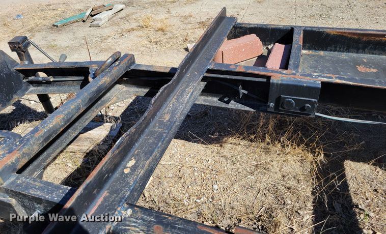 image for item JZ9121 1981 Ditch Witch T-8  tilt deck equipment trailer