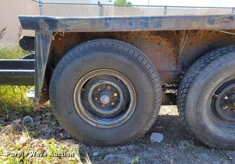 image for item JZ9121 1981 Ditch Witch T-8  tilt deck equipment trailer