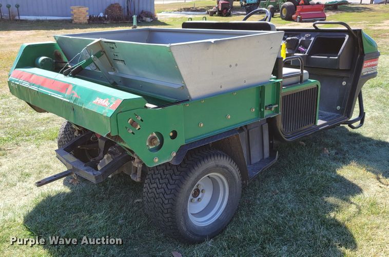 image for item JZ9132 2001 Cushman Turf-Truckster 898656  utility vehicle