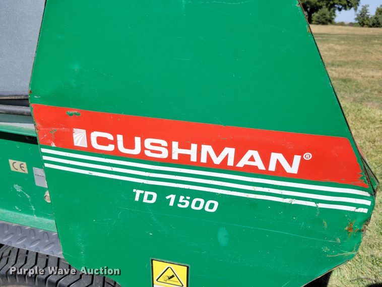 image for item JZ9132 2001 Cushman Turf-Truckster 898656  utility vehicle