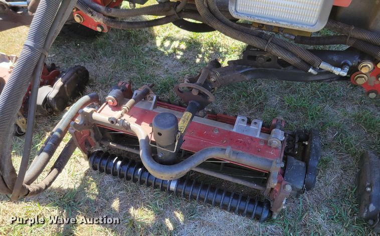 image for item JZ9133 2010 Toro ReelMaster 5410 03670  reel mower