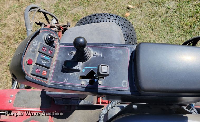 image for item JZ9133 2010 Toro ReelMaster 5410 03670  reel mower