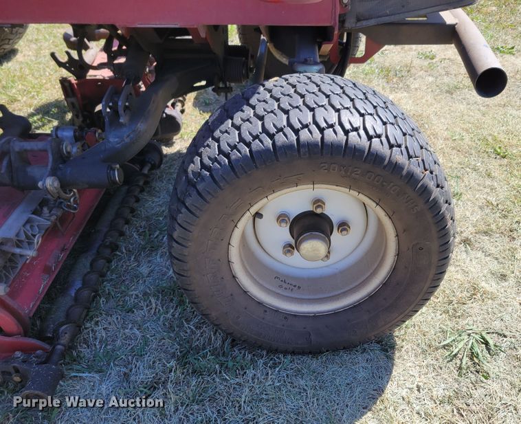 image for item JZ9133 2010 Toro ReelMaster 5410 03670  reel mower