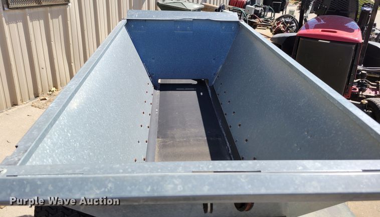 image for item JZ9134 Turfco SP-1530  top dresser spreader