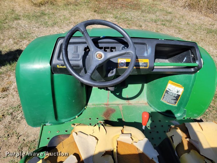 image for item JZ9135 1996 John Deere Gator 4x2  utility vehicle