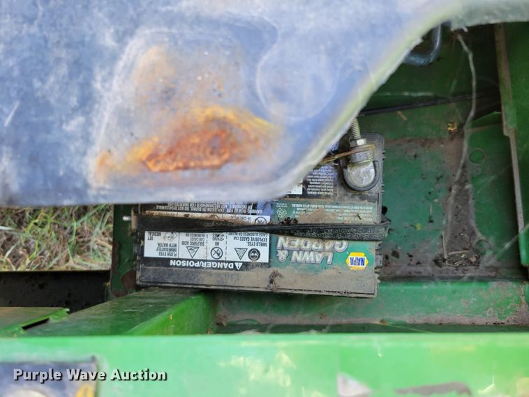 image for item JZ9135 1996 John Deere Gator 4x2  utility vehicle