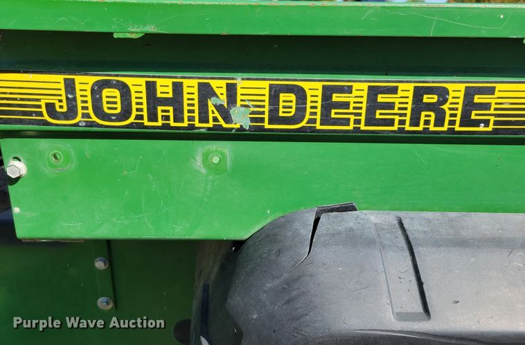 image for item JZ9135 1996 John Deere Gator 4x2  utility vehicle