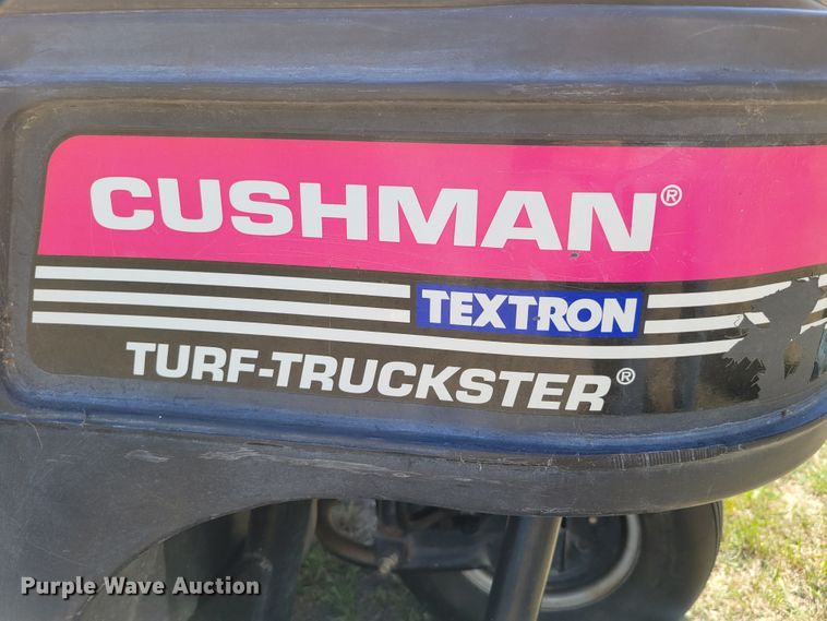 image for item JZ9136 2001 Cushman Turf-Truckster 898656  utility vehicle