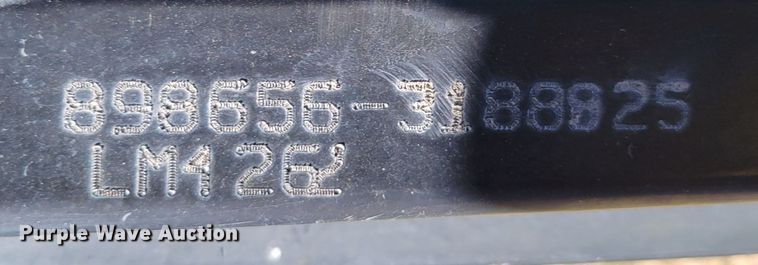 image for item JZ9136 2001 Cushman Turf-Truckster 898656  utility vehicle