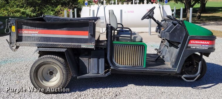 image for item JZ9138 2000 Cushman Turf Truckster 898656  utility vehicle