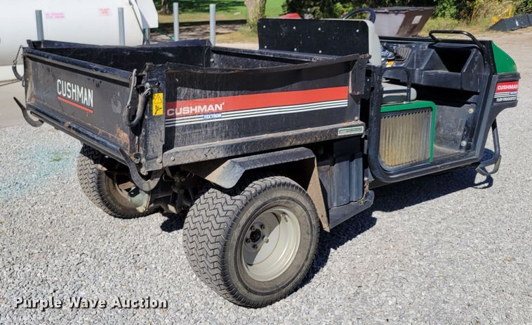 image for item JZ9138 2000 Cushman Turf Truckster 898656  utility vehicle