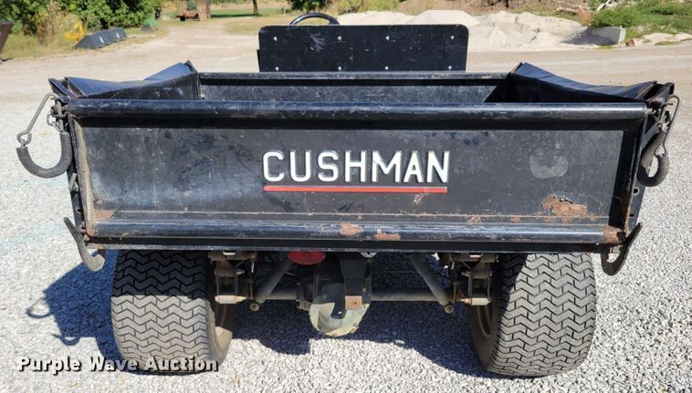 image for item JZ9138 2000 Cushman Turf Truckster 898656  utility vehicle