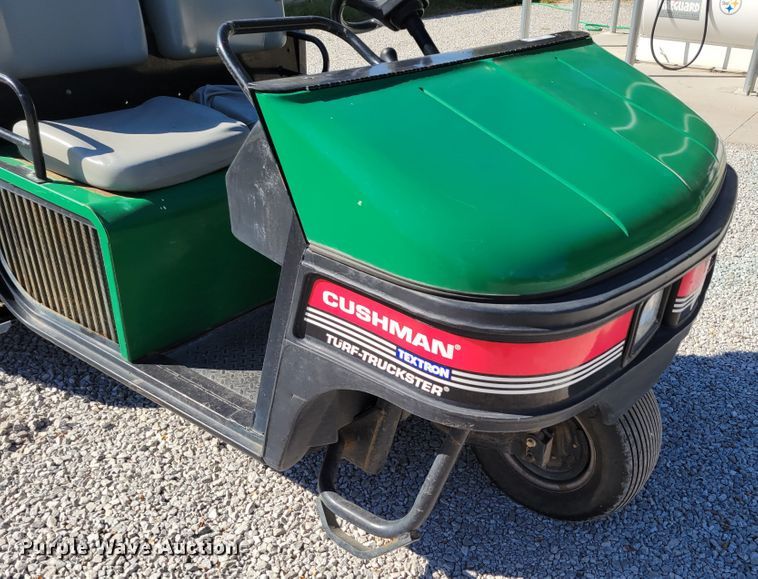 image for item JZ9138 2000 Cushman Turf Truckster 898656  utility vehicle