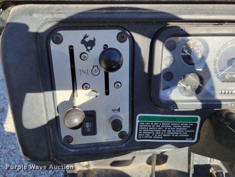 image for item JZ9138 2000 Cushman Turf Truckster 898656  utility vehicle