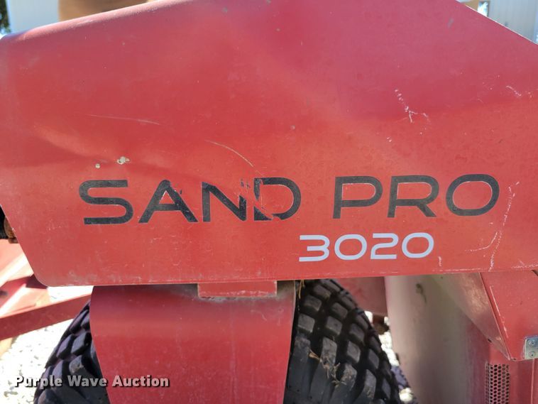 Toro Sand Pro 3020 bunker rake in Lincoln, NE Item JZ9139 sold