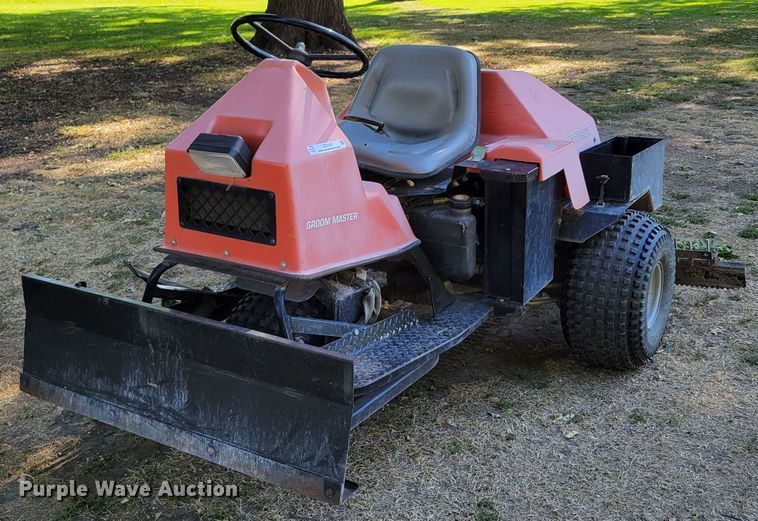 image for item JZ9140 Jacobsen Textron Groom Master  bunker rake