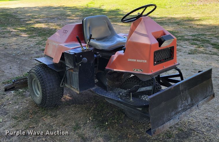 image for item JZ9140 Jacobsen Textron Groom Master  bunker rake