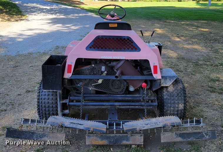 image for item JZ9140 Jacobsen Textron Groom Master  bunker rake