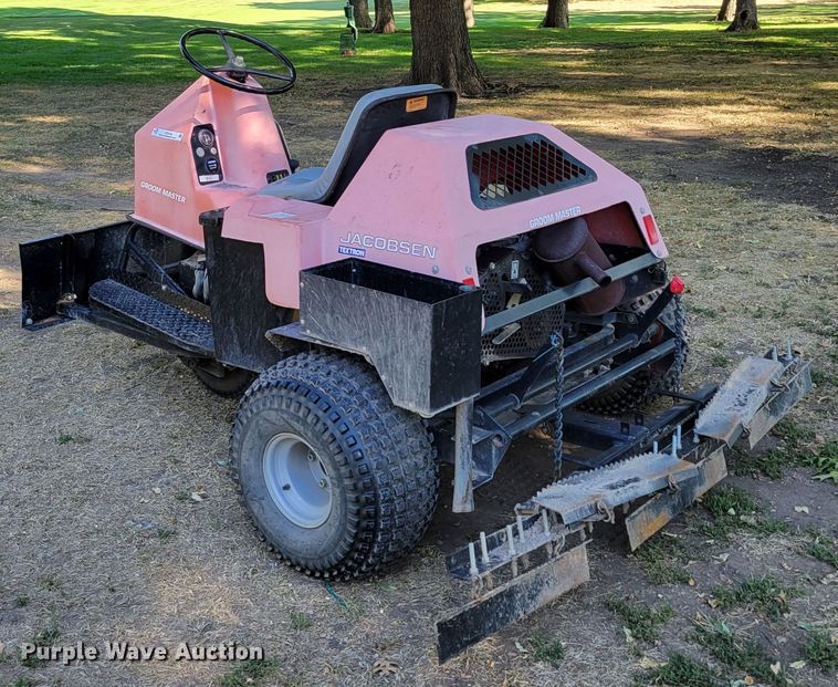 image for item JZ9140 Jacobsen Textron Groom Master  bunker rake