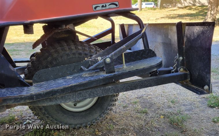 image for item JZ9140 Jacobsen Textron Groom Master  bunker rake