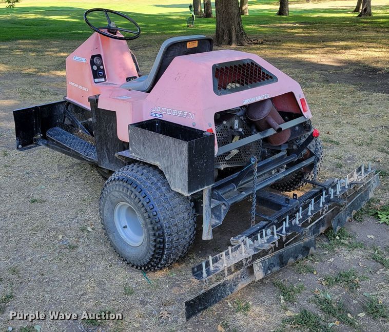 image for item JZ9140 Jacobsen Textron Groom Master  bunker rake