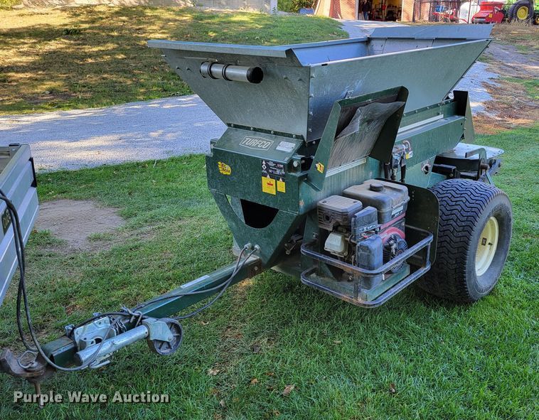 image for item JZ9141 Turfco SP-1530  top dresser
