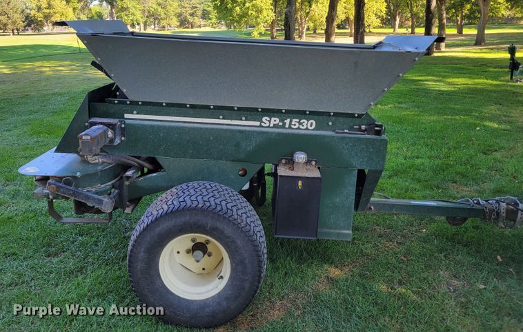 image for item JZ9141 Turfco SP-1530  top dresser