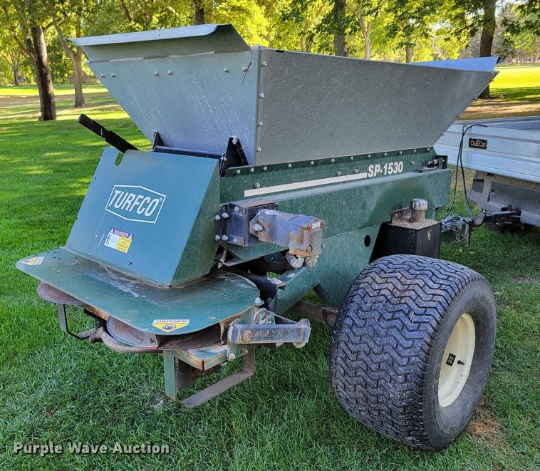 image for item JZ9141 Turfco SP-1530  top dresser
