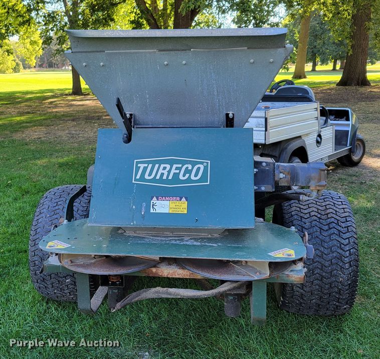 image for item JZ9141 Turfco SP-1530  top dresser