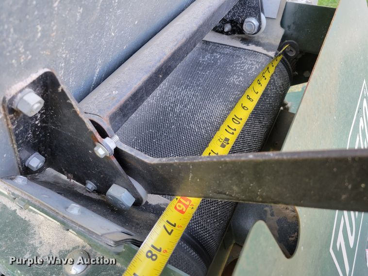 image for item JZ9141 Turfco SP-1530  top dresser