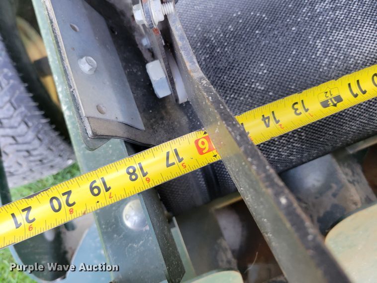 image for item JZ9141 Turfco SP-1530  top dresser