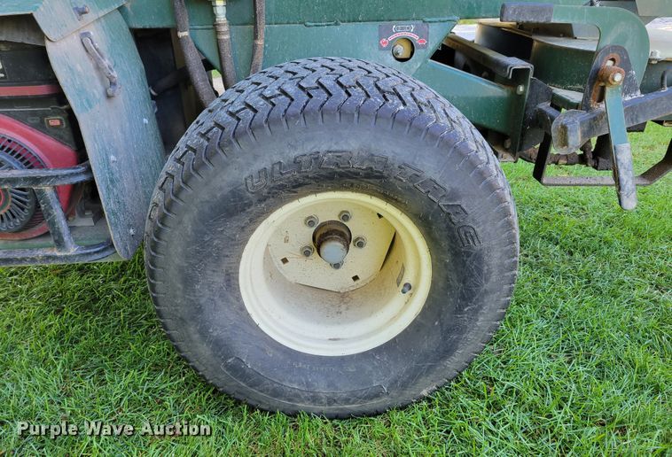 image for item JZ9141 Turfco SP-1530  top dresser