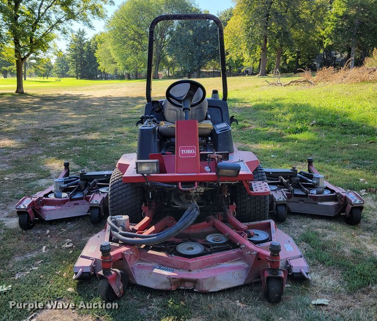 image for item JZ9142 Toro Ground Master 4000D  lawn mower