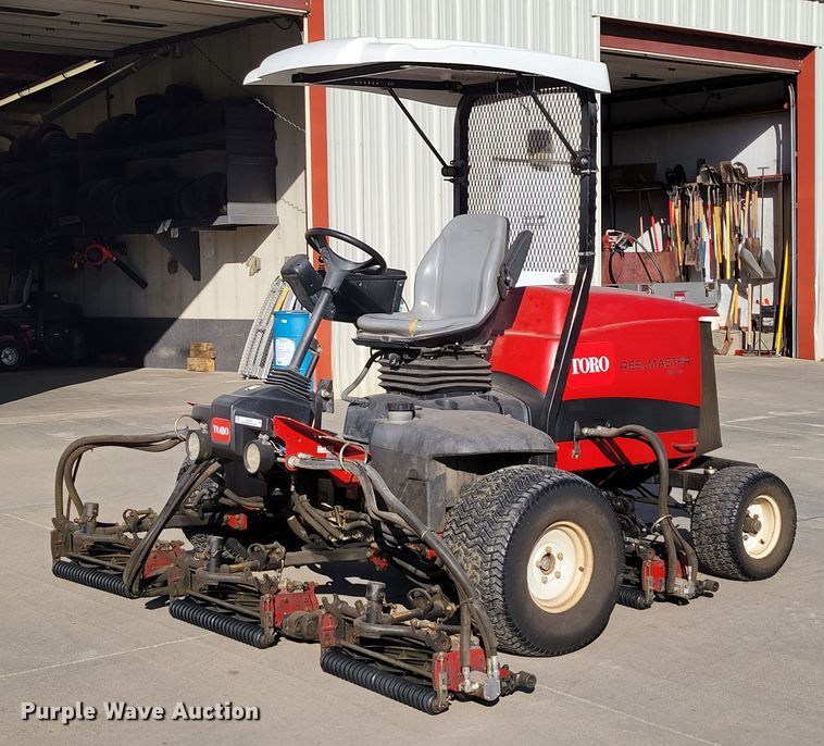 image for item JZ9143 Toro Reelmaster 5410  reel mower
