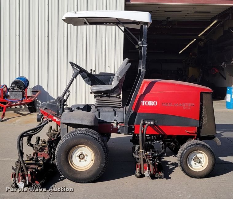 image for item JZ9143 Toro Reelmaster 5410  reel mower