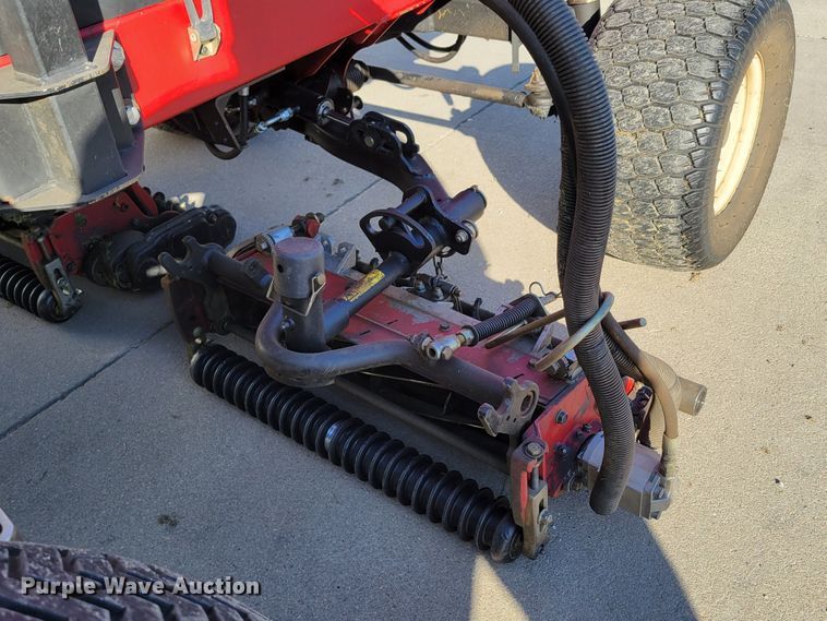 image for item JZ9143 Toro Reelmaster 5410  reel mower