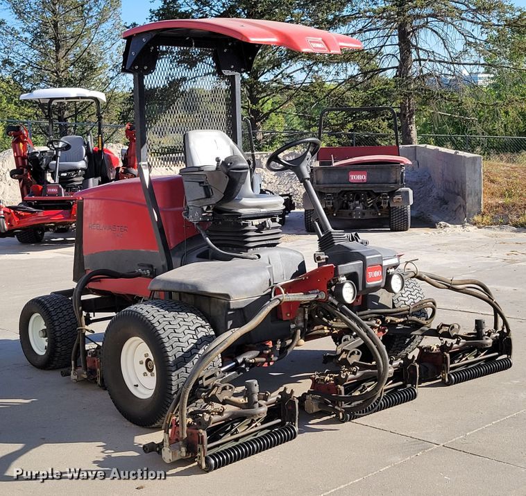 image for item JZ9144 2010 Toro Reelmaster 5410  reel mower