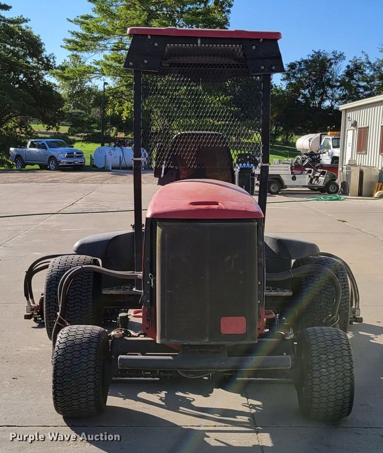 image for item JZ9144 2010 Toro Reelmaster 5410  reel mower