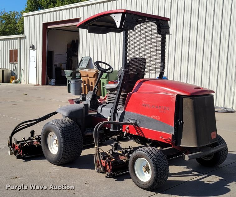 image for item JZ9144 2010 Toro Reelmaster 5410  reel mower