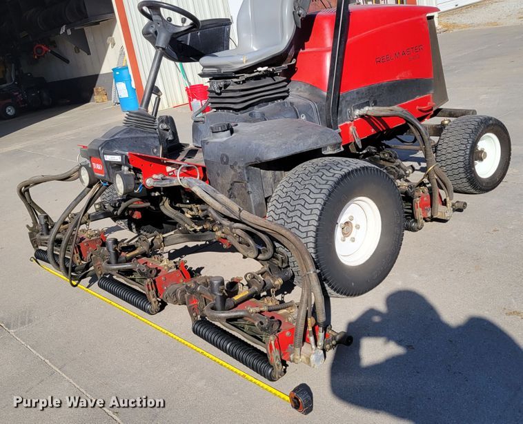 image for item JZ9144 2010 Toro Reelmaster 5410  reel mower