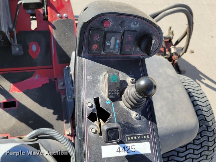 image for item JZ9144 2010 Toro Reelmaster 5410  reel mower