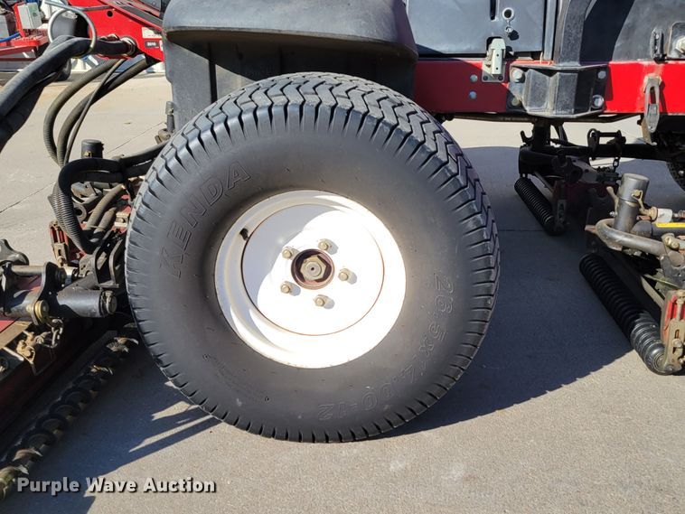 image for item JZ9144 2010 Toro Reelmaster 5410  reel mower