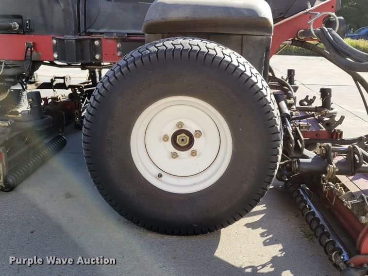 image for item JZ9144 2010 Toro Reelmaster 5410  reel mower