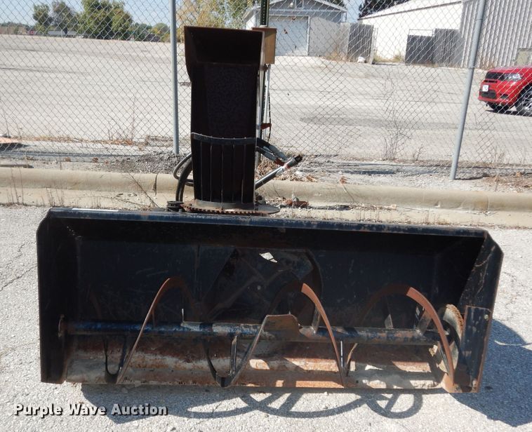 New Holland 716B snow blower in Olathe, KS Item KF9249 sold Purple Wave