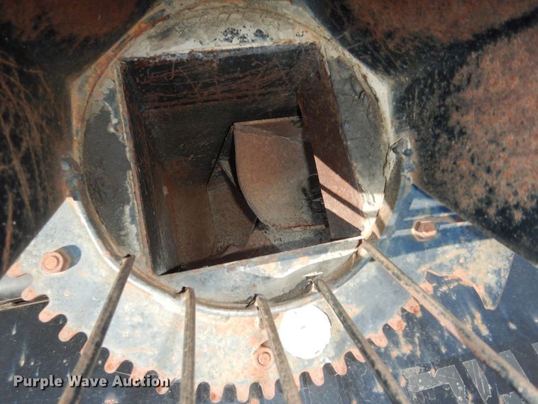 image for item KF9249 New Holland 716B  snow blower