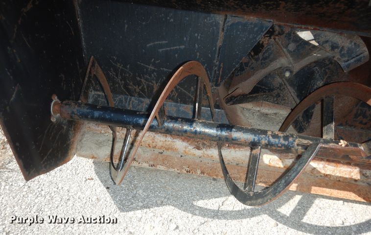 image for item KF9249 New Holland 716B  snow blower